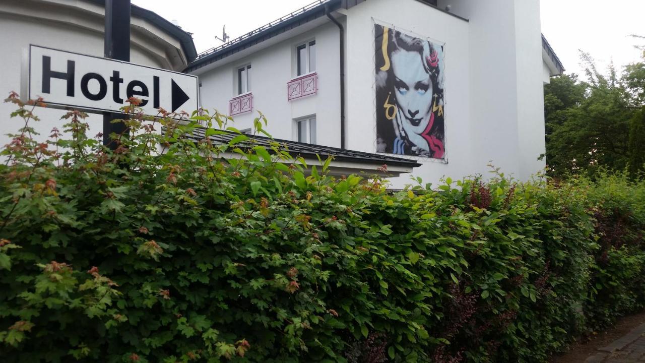 Hotel Nuembrecht Exterior photo